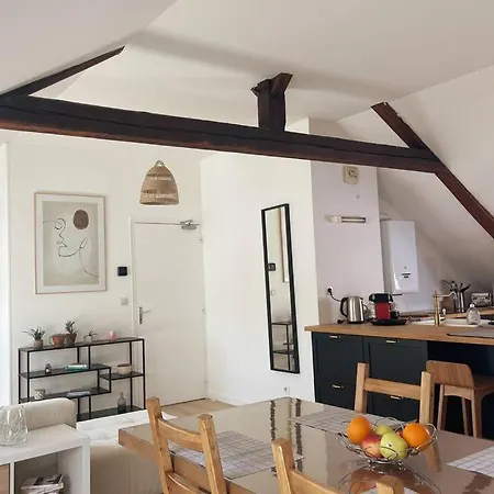 Le Monde D'elodie - Gare Routiere Apartment *