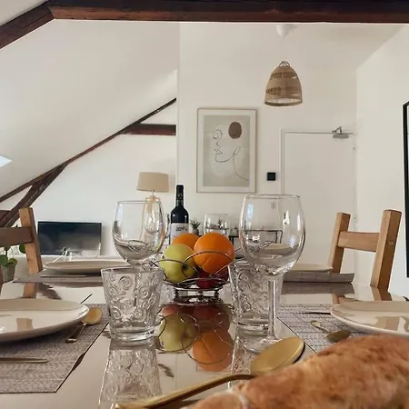 Le Monde D'elodie - Gare Routiere Apartment